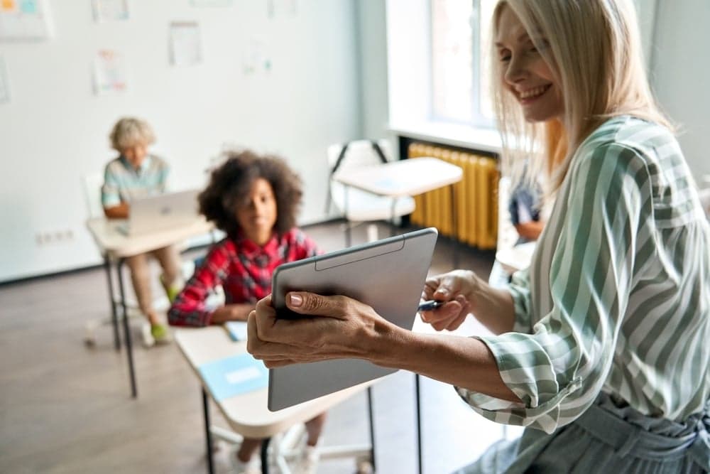 How to Integrate Adaptive Learning Tools Without Disrupting Your Lessons