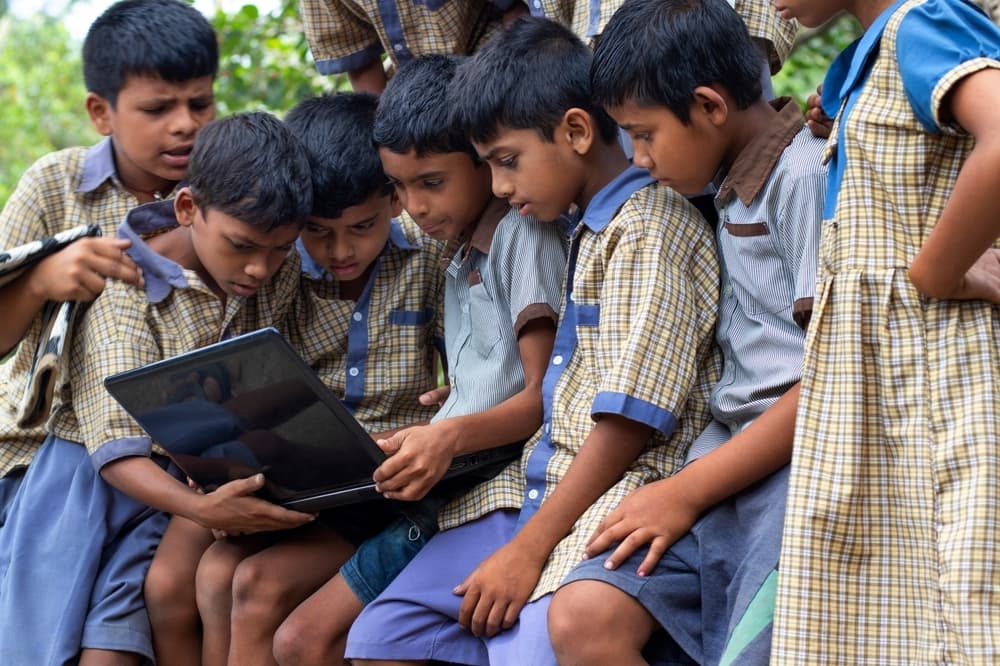 When Learning Has No Classroom