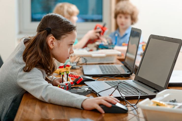 Innovative EdTech Tools for Teaching Engineering Concepts